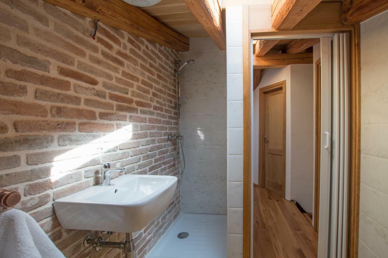 Lana House With Apartments Petrovija Экстерьер фото